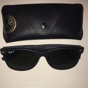 Black Polarized Wayfarer Ray Ban Sunglasses